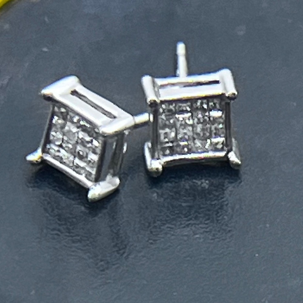 ZE 10k White Gold 6mm Square Shaped Cluster Round Pave Diamond Stud Earrings